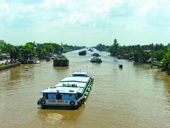 Thủ tướng chỉ thị thúc đẩy phát triển vận tải thủy nội địa