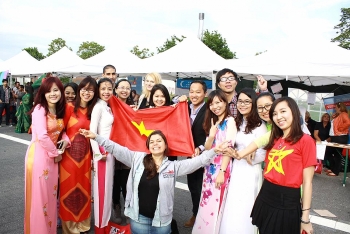 Du học đâu phải là “tị nạn giáo dục”