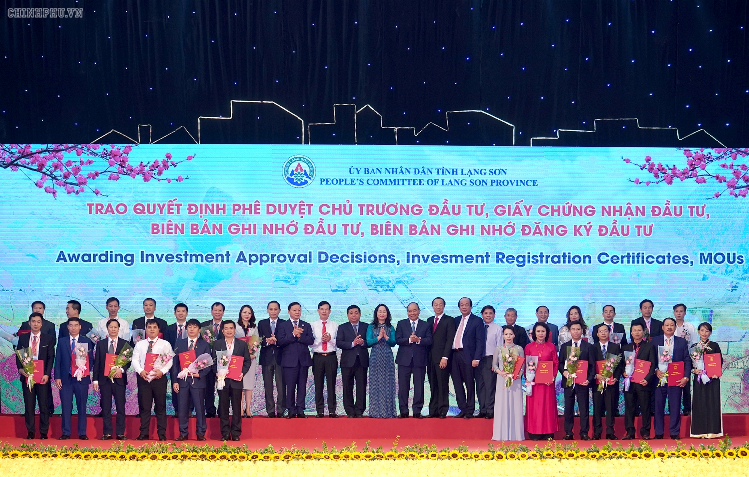 thu tuong nguyen xuan phuc du hoi nghi xuc tien dau tu lang son
