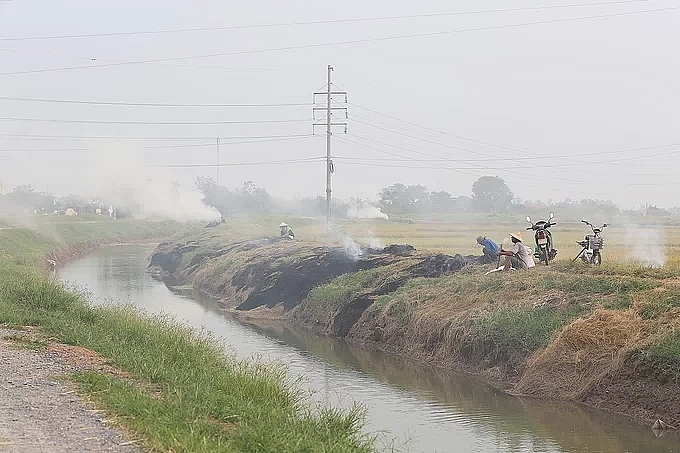 khoi rom ra phu trang cua ngo ha noi