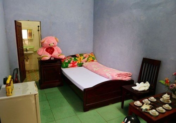 Phạm nhân được gặp vợ/chồng trong phòng riêng nhưng phải cam kết không mang thai