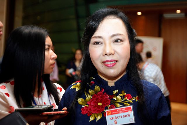 bo truong y te tam tu ve nhungthi phi truoc khi roi ghe nong