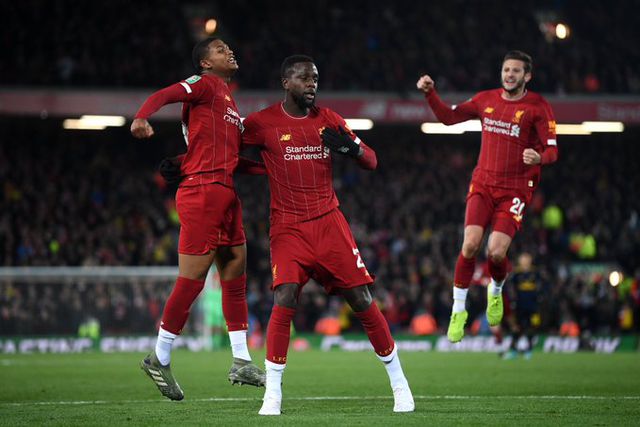 liverpool 5 5 arsenal penalty 5 4 mua ban thang o anfield