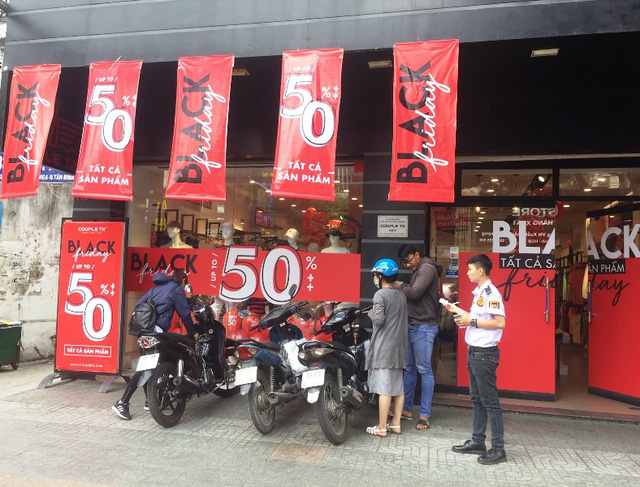 dan buon tung chieu trong dip black friday nhieu nguoi bi ho