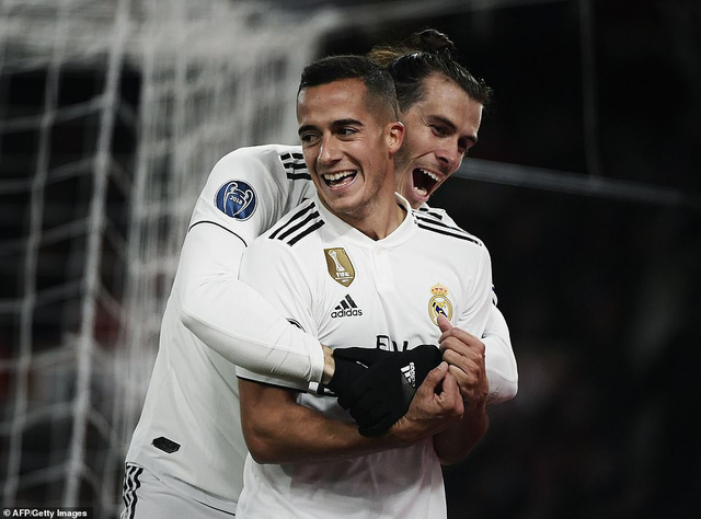 as roma 0 2 real madrid thay tro hlv solari gianh ngoi dau bang