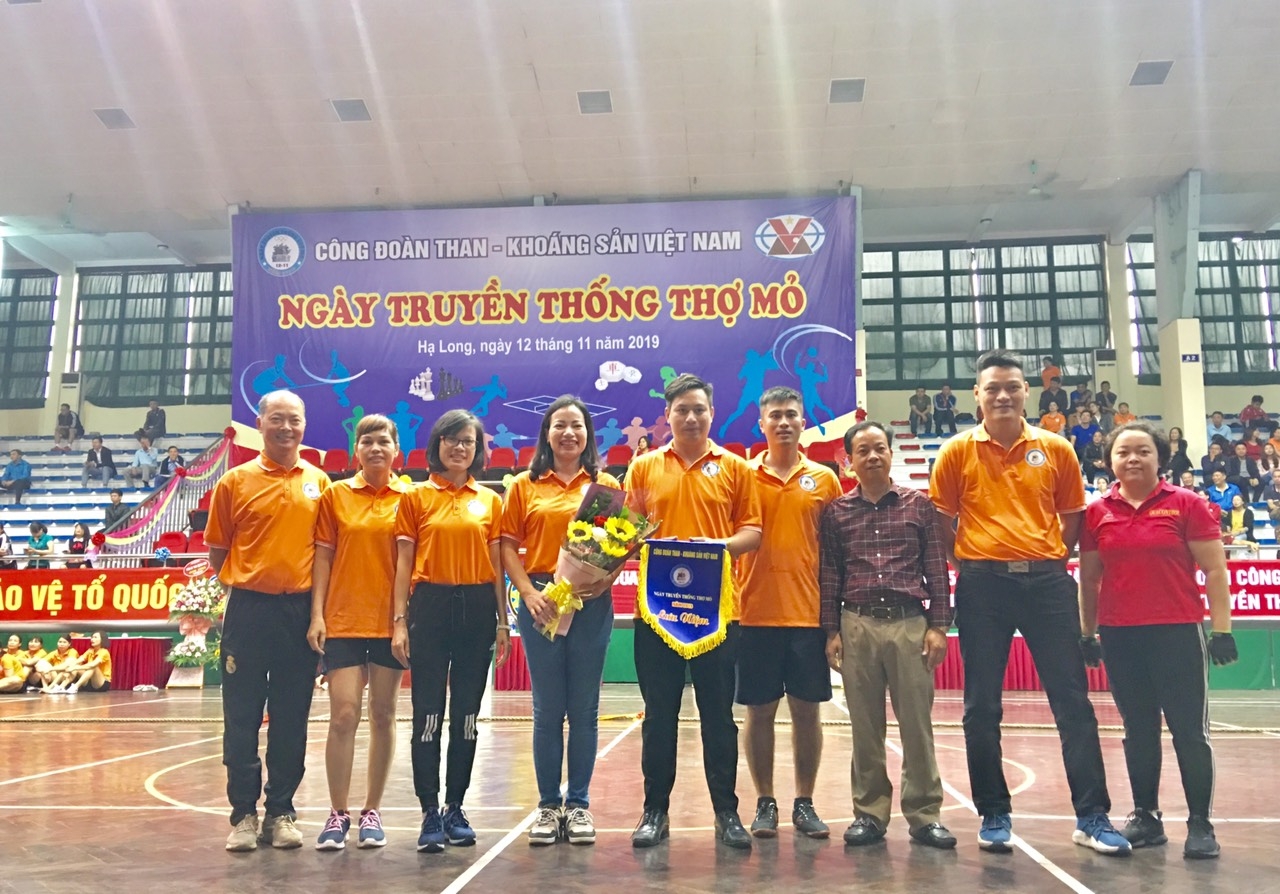 quacontrol gianh nhieu thanh tich trong ngay truyen thong tho mo nam 2019