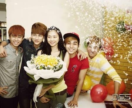 sao viet ngay 1612 mon 2k gay gat dap tra tin don lo clip nong nhu ban than ngan 98