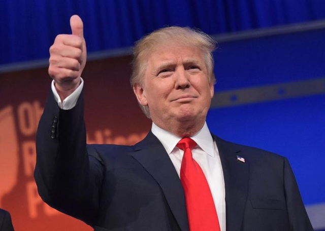 Giới triệu phú đổ tiền giúp ông Trump tái tranh cử giữa "bão" luận tội