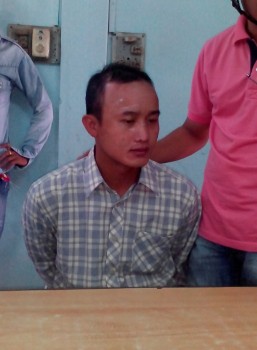 Hiếp dâm bạn gái mới quen trên Zalo rồi đòi tiền.. đổ xăng