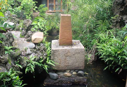 Ly kỳ chuyện "thu phục" hòn đá mang lời đồn bị "quỷ ám"