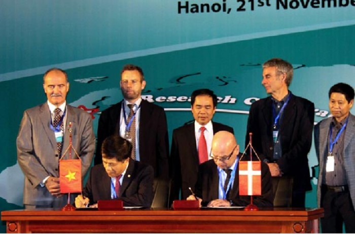 Hợp tác quốc tế giữa Viện Dầu khí và HalliBurton hop tac quoc te giua vien dau khi va halliburton trong cong tac ho tro ky thuat