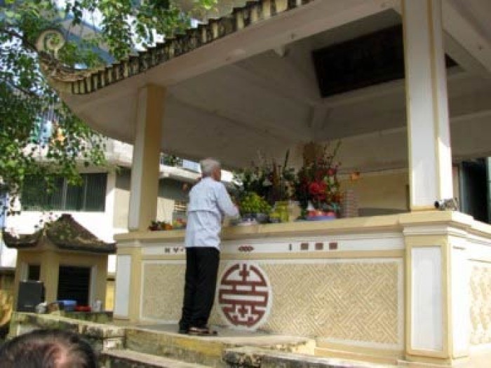 nghieng nga khu lang mo vi trong danh xuoi ken thoi nguoc