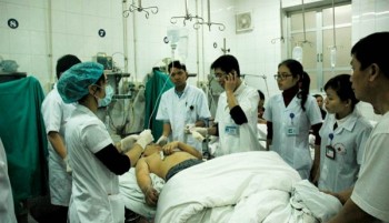 Giao thừa trong phòng mổ