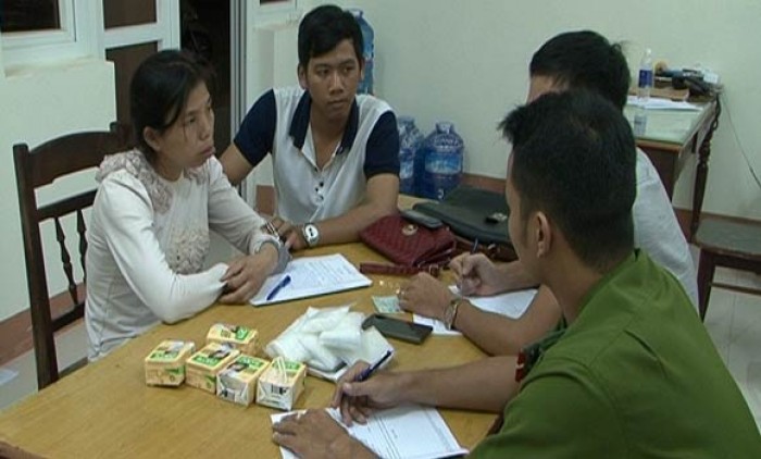 Ma túy đá trong… hộp sữa