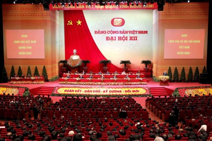 chum anh dai hoi dang xii thao luan cac van kien tai hoi truong