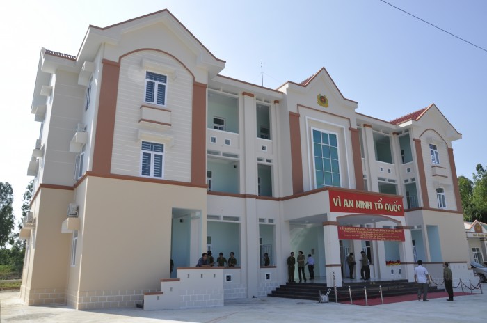khanh thanh tru so trung doi canh sat co dong bao ve nmld dung quat
