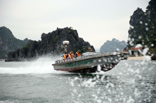 sat lo nui da o van don 3 nguoi thiet mang