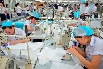 Hạn chế giờ làm thêm gây khó cho doanh nghiệp