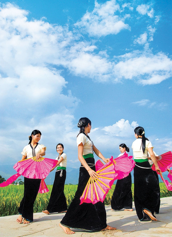 xoe thai suc song manh liet