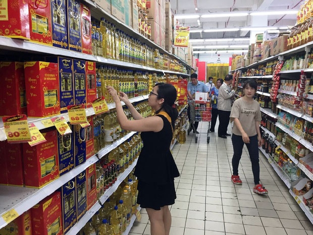 can tet gian hang banh keo dau an tap nap khach suc mua tang gap 4 ngay thuong