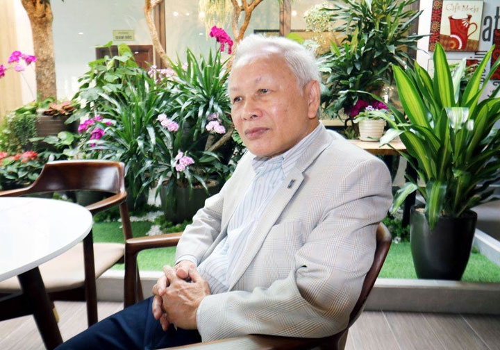 Nhà thơ Nguyễn Đình Tâm