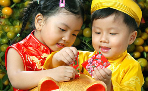 Chuyện lì xì Tết cho trẻ Chuyện lì xì Tết cho trẻ