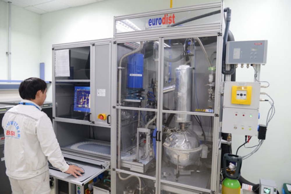 Chuyện về phòng thí nghiệm dầu khí tầm cỡ khu vực