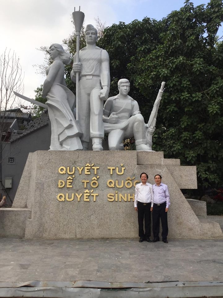 tham quan di tich ngay xuan on lai nhung bai hoc nhan van cua dan toc