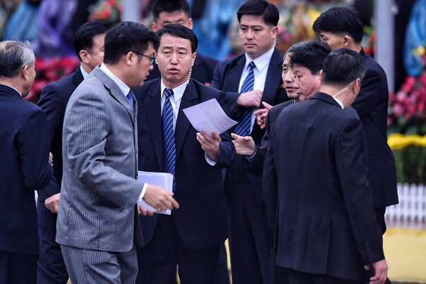 Tàu bọc thép của Chủ tịch Triều Tiên chuẩn bị đến Lạng Sơn tau boc thep cua chu tich trieu tien chuan bi den lang son