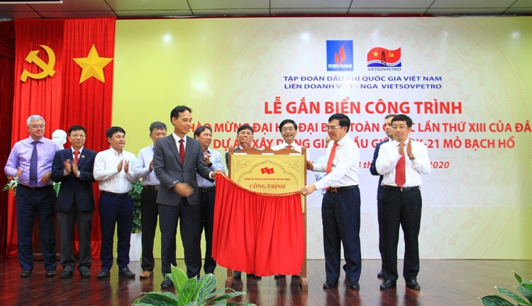 Giàn BK-21 - Sức mạnh nội lực của Người Dầu khí