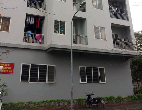 Cháu bé thoát chết sau khi rơi từ tầng 6 xuống đất