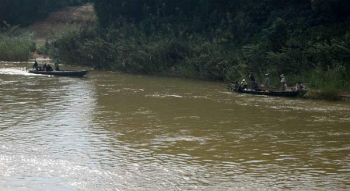 cuu ban khong thanh hai hoc sinh duoi nuoc thuong tam