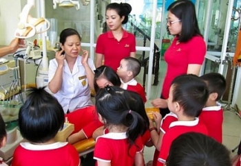 Mất “tiền tấn” làm đẹp cho con vì chủ quan với răng sữa
