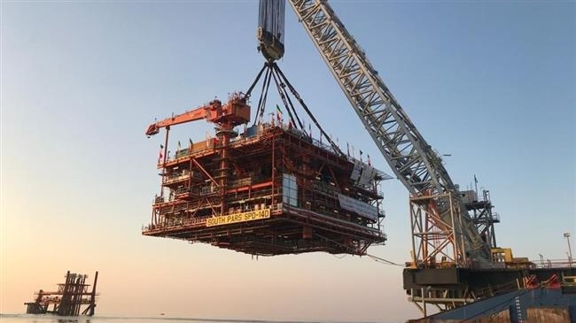 Iran hoàn thành lắp đặt giàn khoan thứ tư tại mỏ South Pars giai đoạn 14, ngoài khơi Vịnh Ba Tư iran hoan thanh lap dat gian khoan thu tu tai mo south pars giai doan 14 ngoai khoi vinh ba tu