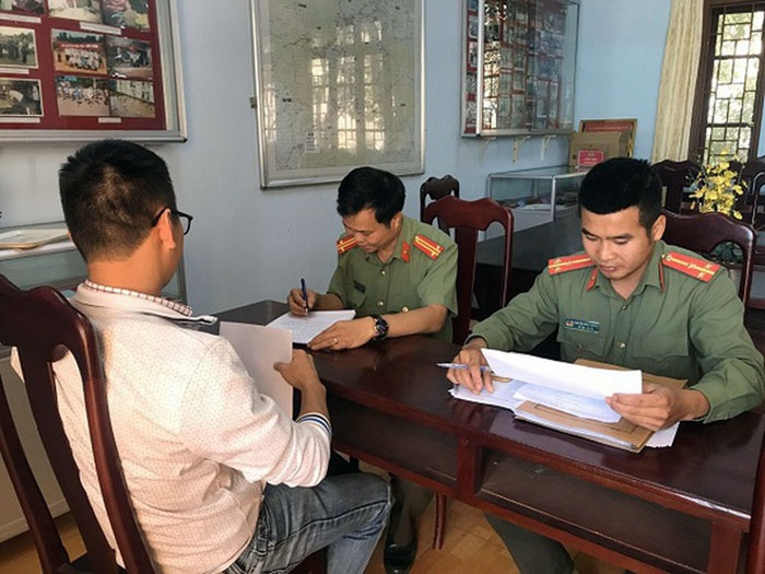 loan tin gia tren mang xa hoi sos