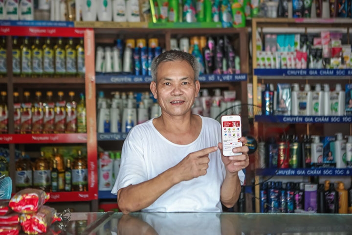 VinShop đón tạp hóa thứ 100.000, liên tục “cắm cờ” tại các thị trường mới