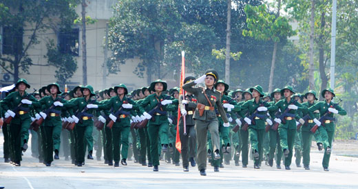 Đội hình diễu binh tại Lễ kỷ niệm 40 năm giải phóng Miền Nam Đội hình diễu binh tại Lễ kỷ niệm 40 năm giải phóng Miền Nam
