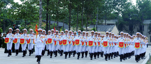 Đội hình diễu binh tại Lễ kỷ niệm 40 năm giải phóng Miền Nam Đội hình diễu binh tại Lễ kỷ niệm 40 năm giải phóng Miền Nam