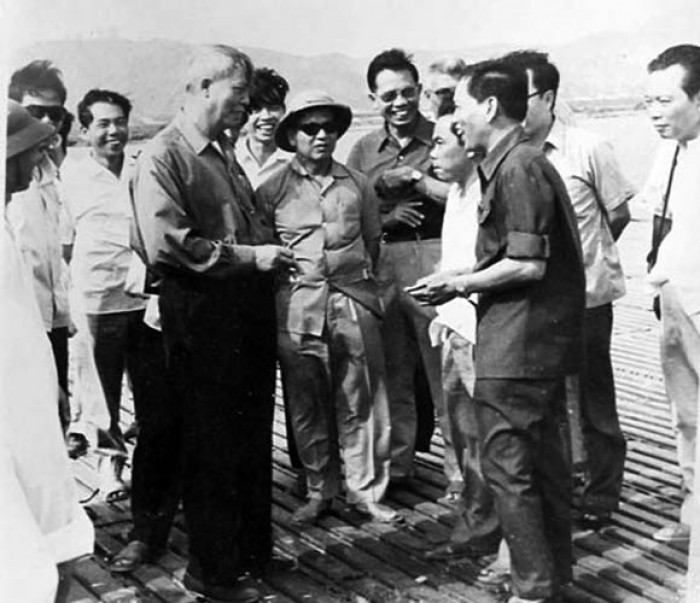 dai ta phan tu quang khai quoc cong than cua nganh dau khi