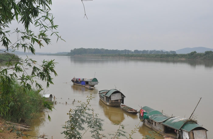 an tuong noi dat hoc ba nghe
