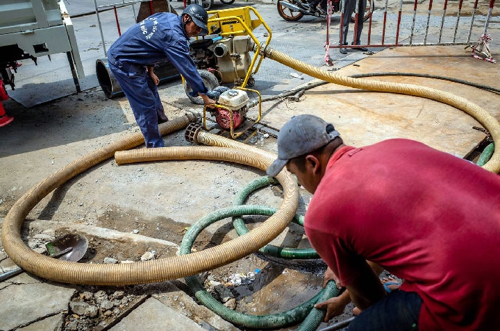 nhung nguoi dam minh sua ong nuoc ngam o sai gon