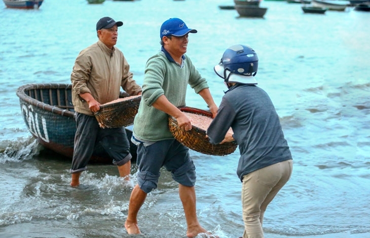 Hào phóng "lộc biển"