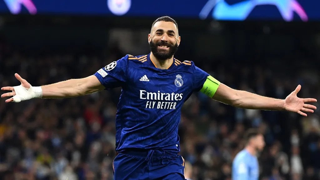Karim Benzema là đầu tàu kéo cả đoàn tàu Real Madrid tiến về phía trước ở mùa giải này