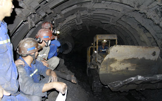 Thi đua là sức mạnh  của ngành than