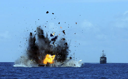 Indonesia đánh mìn nổ tung 41 tàu cá nước ngoài