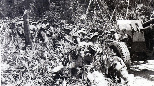 con mot khau phao mot vien dan cung chien dau toi cung