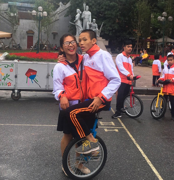 chu ngoc quynh co gai thien su menh