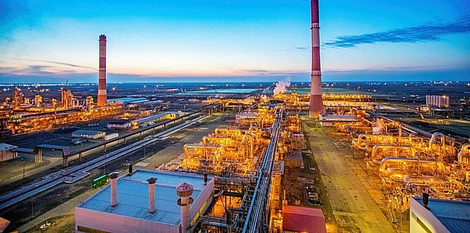 mo-dau-tengiz-o-kazakhstan-co-160-truong-hop-nhiem-covid-19-hon-12000-nguoi-phai-so-tan