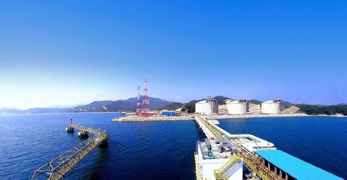 trung quoc bat dau xay dung kho tram tiep nhan lng moi tai son dong