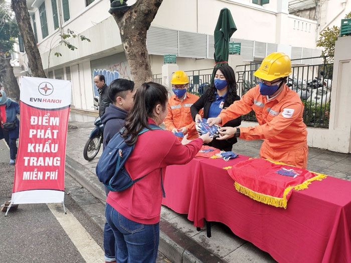 evn no luc hoan thanh nhiem vu kep
